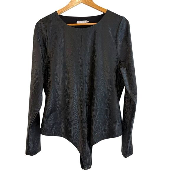 Good American Black Snakeskin Print Faux Leather Long Sleeve Bodysuit - Picture 4 of 9
